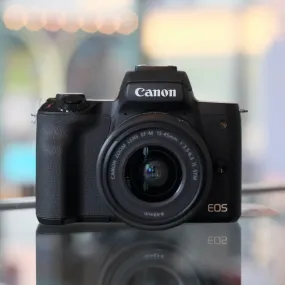 Canon EOS M50 Mark II with 15-45mm f3.5-6.3