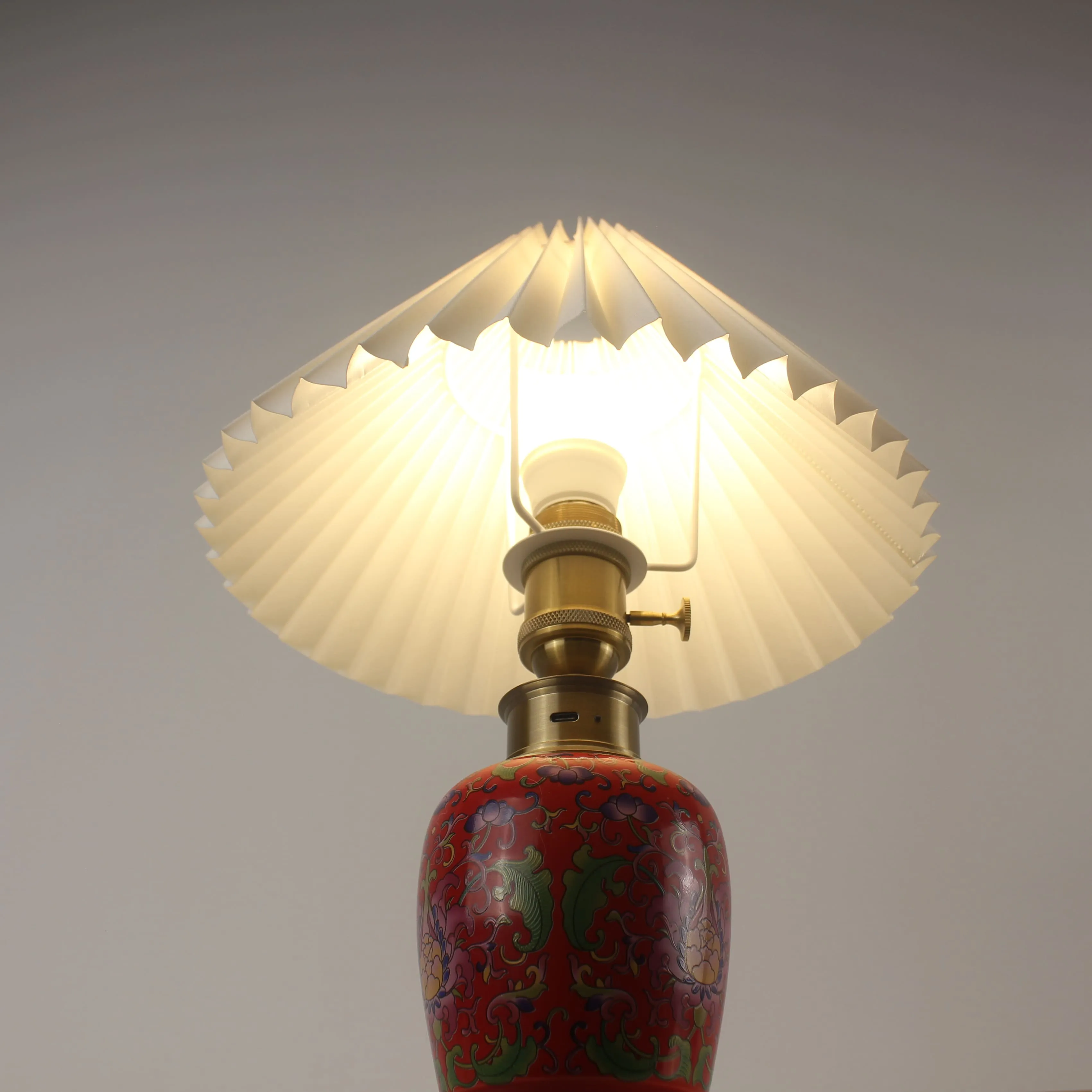 Ceramic Enamel Craft Battery Powered Table Lamp