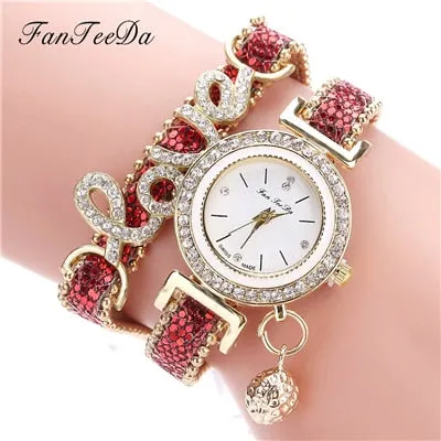 FanTeeDa Brand Fashion Luxury Women Wristwatch Watches Love Word Leather Strap Ladies Bracelet Watch Casual Quartz Watch Clock