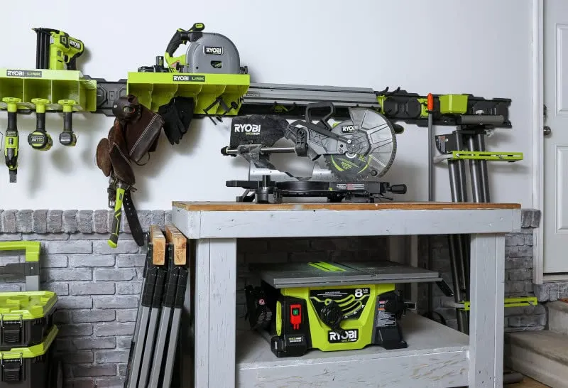 Open Box -  RYOBI 18V ONE  HP Brushless Cordless 10-inch Mitre Saw Kit with 4.0 HP Battery and Charger